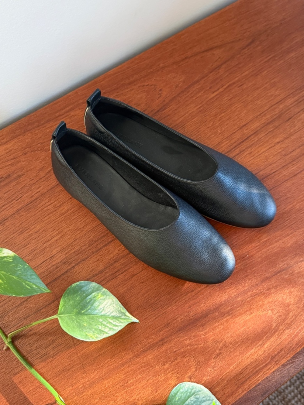 Everlane Black Leather Ballet Flats Size 8 - Picture 2 of 15